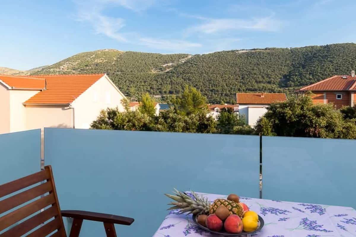 Apartamento (Classic One Bedroom Apartment with Ba) | Balcón