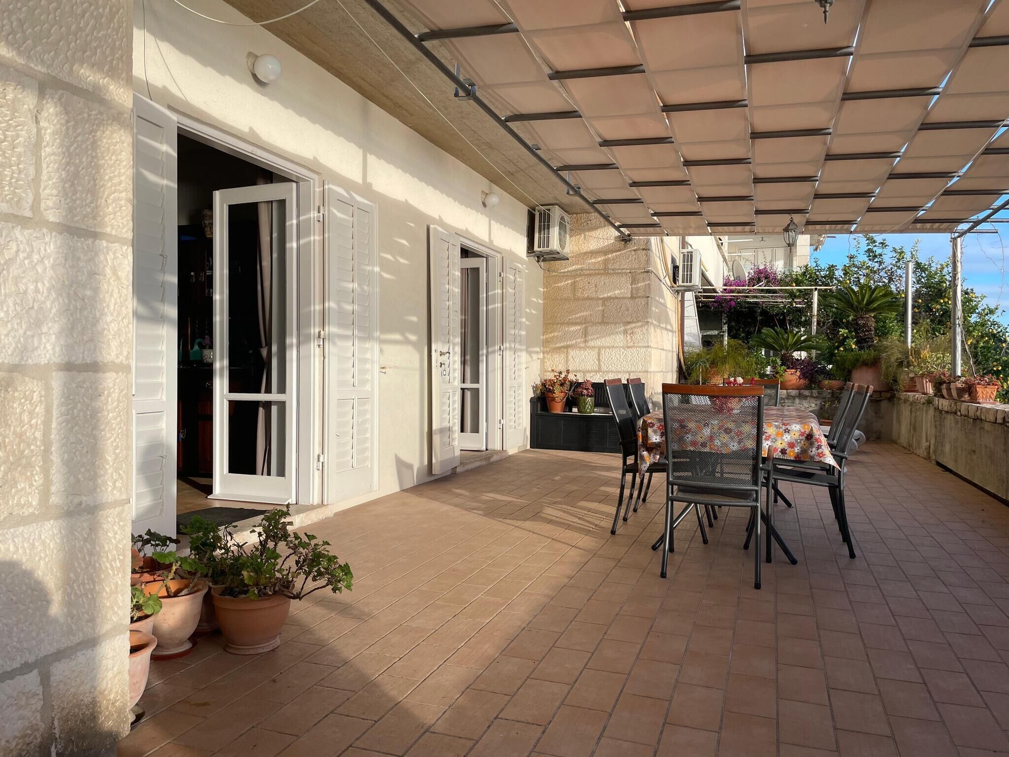 Apartment (Three Bedroom Apartment with Sea View) | Terrasse/Patio