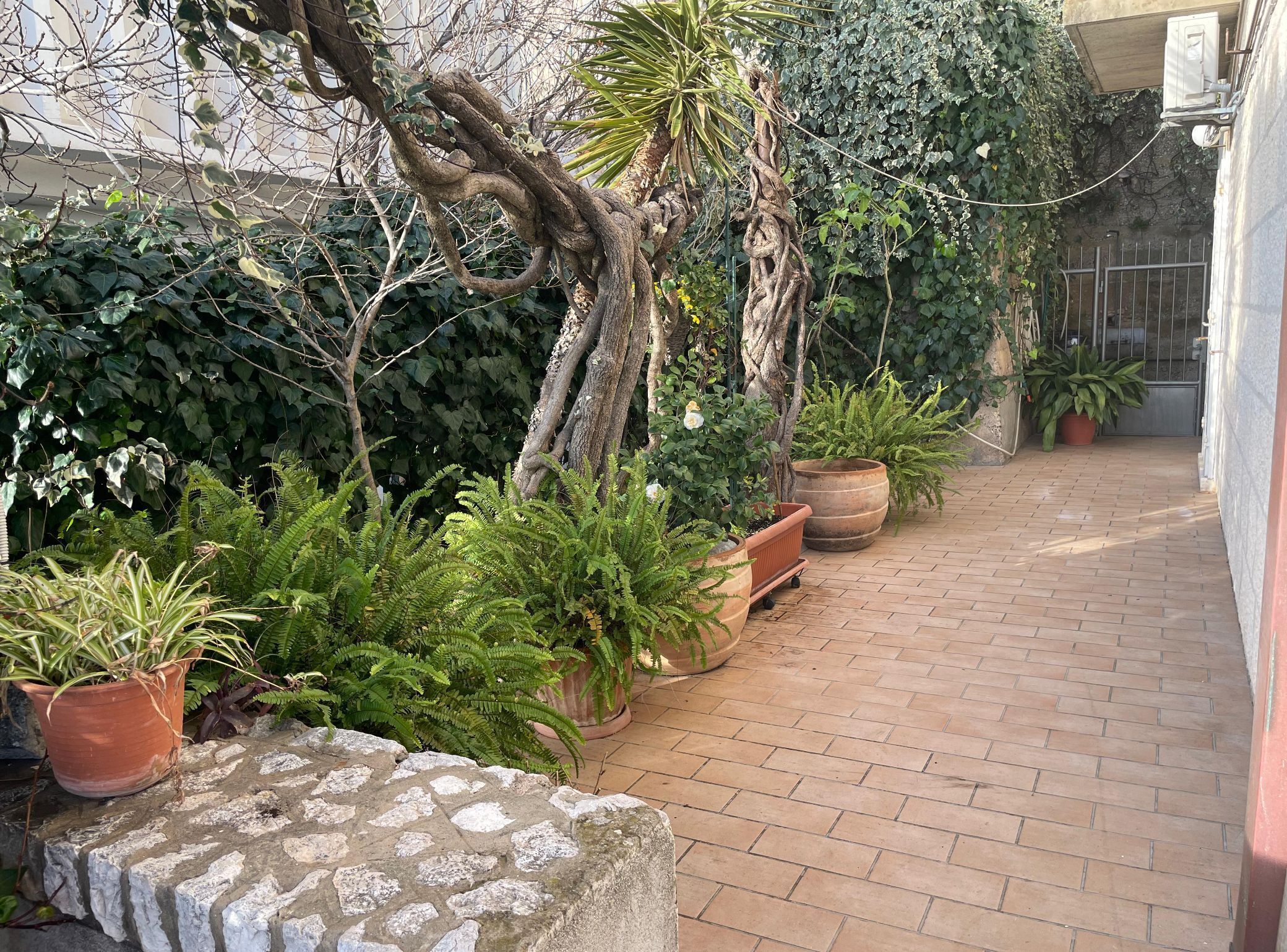 Departamento (Three Bedroom Apartment with Sea View) | Jardín