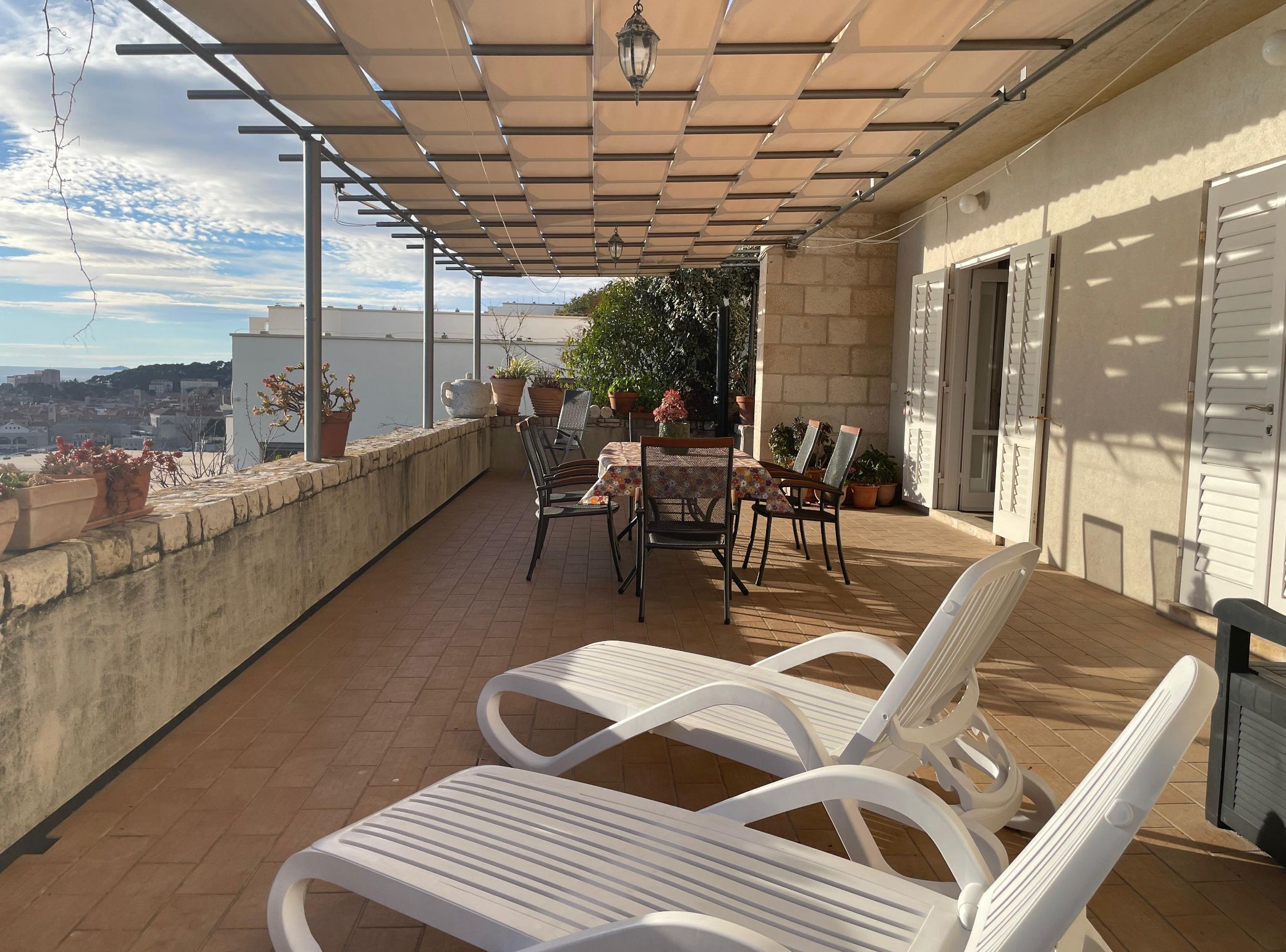 Departamento (Three Bedroom Apartment with Sea View) | Terraza o patio