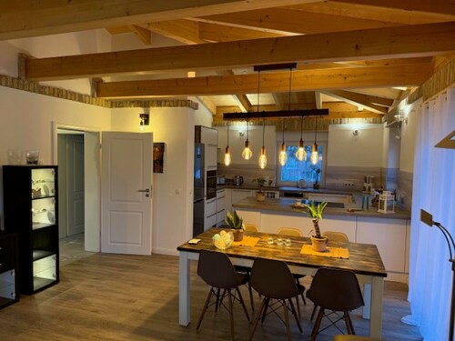 Bungalow „Villa Toscana“ mit privater Terrasse, Garten und WLAN