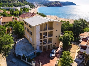 Exterior - Beachfront Sunset Apartments Sutomore (Sutomore)