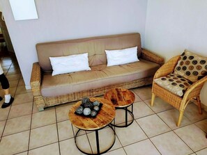 Living area - T3 BEACHFRONT APARTMENT (Saint-Cyprien)