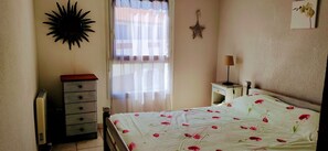 2 bedrooms, Internet - T3 BEACHFRONT APARTMENT (Saint-Cyprien)