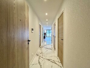 Interior - New 3-Room Apartment - 4 People - Terrace in Briançon (Briançon)