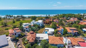 Exterior - High Tide Hideaway (Playa Hermosa)