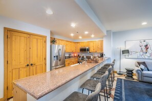 Condo, 3 Bedrooms | Interior - Bear Creek Lodge 201 3 Bedroom Condo (Telluride)