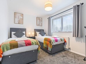 2 chambres, bureau, fer et planche à repasser, Wi-Fi gratuit