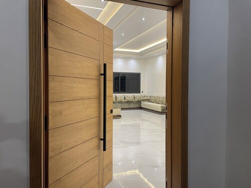 Beautiful 5-bedroom villa with AC in serene Fes neighborhood