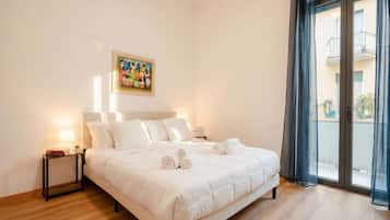 2 Schlafzimmer, Reisekinderbett