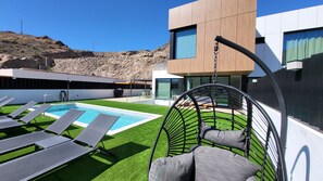 A heated pool - Sol By Canarias Getaway. (Mogán)