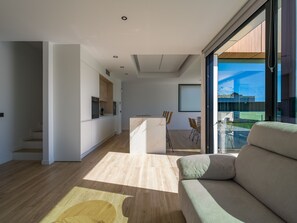 TV - Sol By Canarias Getaway. (Mogán)