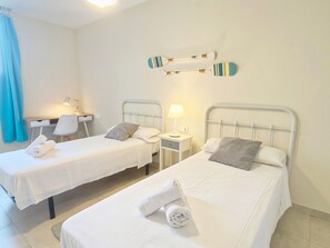 2 habitaciones, wifi gratis y ropa de cama 