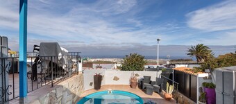 Vacation Home 'Loft Limami' with Sea View, Wi-Fi and Air Conditioning