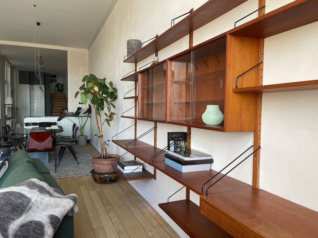 Stunning Riverview Apartment - Anversa