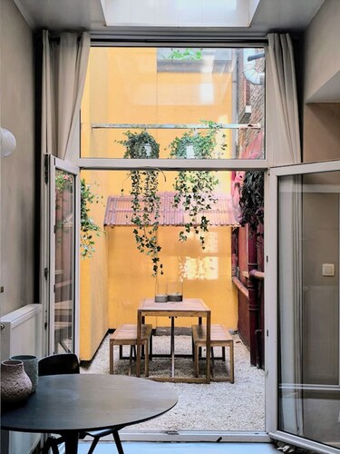 Charming Family Townhouse in Antwerp | Sleeps 12