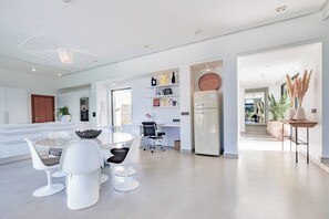 Dining - Contemporary Luxury Villa - Pool, Ocean View & Housekeeper – Golf , Essaouira (Essaouira)