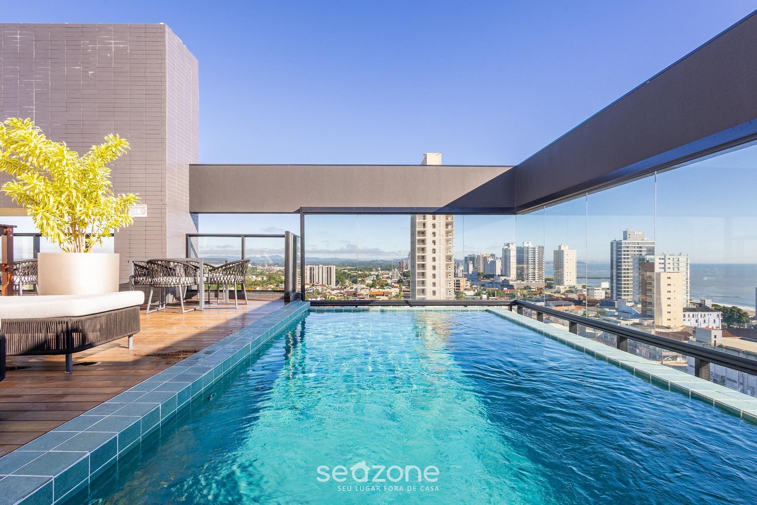 Basic Apartment | Pool