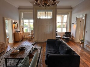 Living area - Elegant country house in Oakham, Rutland. (Oakham)