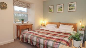 2 bedrooms, individually decorated, individually furnished, free WiFi