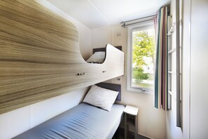 3 bedrooms - Mobile-home 6 persons air-conditioned camping 4* France (Cheval-Blanc)