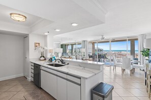 Interior - Relaxing Destin Getaway Near Beaches & Attractions | Magnolia House 306 (Destin)