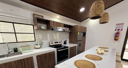 Oasis of luxury and modern comfort only 30 minutes from La Fortuna.