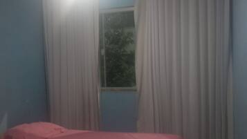 StrykjÀrn/strykbrÀda och sÀngklÀder