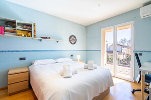 4 bedrooms, iron/ironing board, free WiFi, bed sheets - Aimima - with private swimming pool (Palma)
