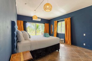 3 bedrooms, iron/ironing board, WiFi, bed sheets - Modern Apt w/ Sea View & Pool | Jan Thiel (Willemstad)
