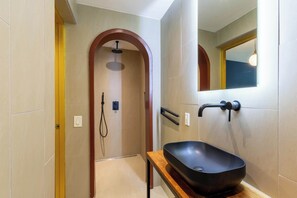Shower, hair dryer, towels, shampoo - Modern Apt w/ Plunge Pool | Jan Thiel (Willemstad)