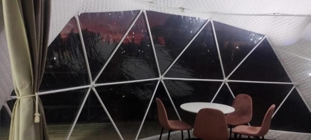 Family Quadruple Room, Pool View | Dining