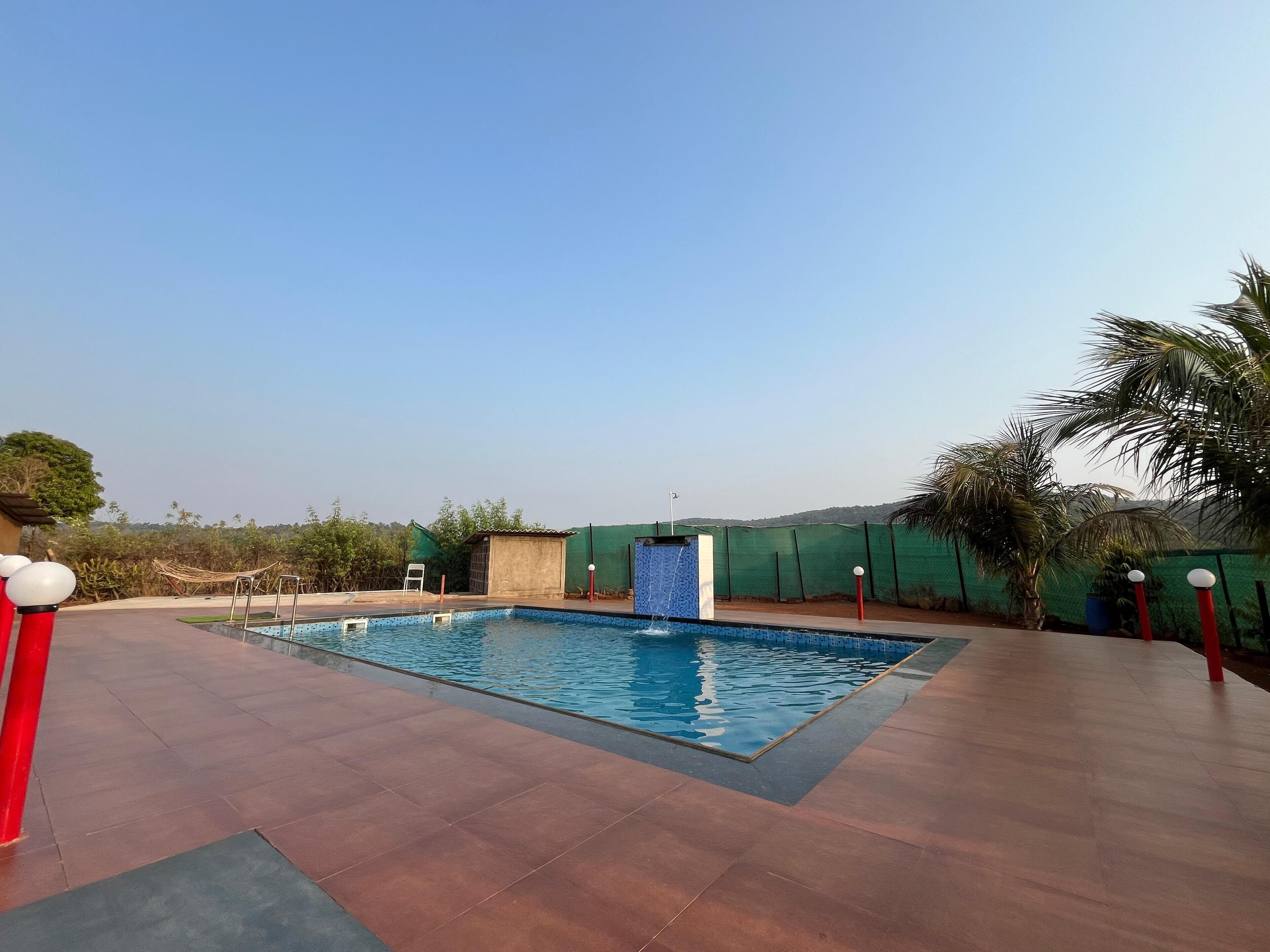 Rom – standard, hageutsikt | Basseng | Utendørsbasseng