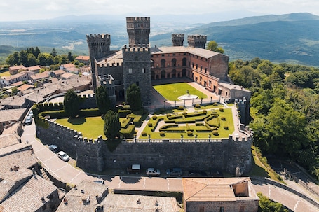 Exterior. Cozy apartment in Acquapendente for exploring Tuscia and Tuscany.