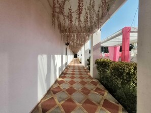 House | Property grounds - Hotel O Takrohi Hospital Road (Lucknow)