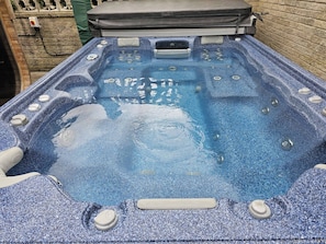 House, 6 Bedrooms, Smoking, Private Pool | Outdoor spa tub - Spa Home With Swimming Pool, Hottub, and Sauna (Sheffield)