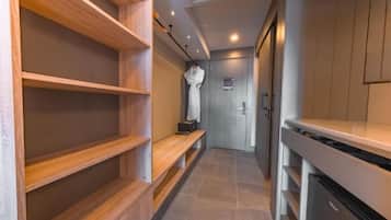 Double Room, Balcony | Interior