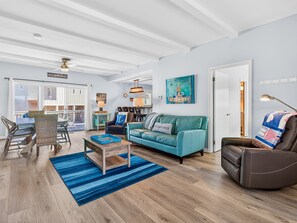 Smart TV - Barefoot At The Lehmans (Rockport)