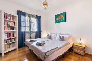 1 chambre, fer et planche à repasser, Wi-Fi, draps fournis