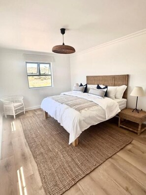 Free WiFi - White Wicker House (Langebaan)