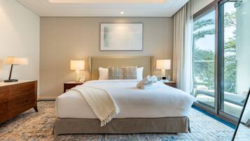 5 bedrooms, in-room safe, iron/ironing board, free WiFi