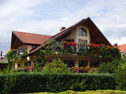 Apartment "Reblaube" with Private Terrace and Wi-Fi