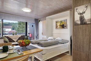 1 bedroom, iron/ironing board, WiFi, bed sheets - Apartment 'Quality Time at 1000 Meters' with Park View, Balcony and Wi-Fi (Schönwald im Schwarzwald)