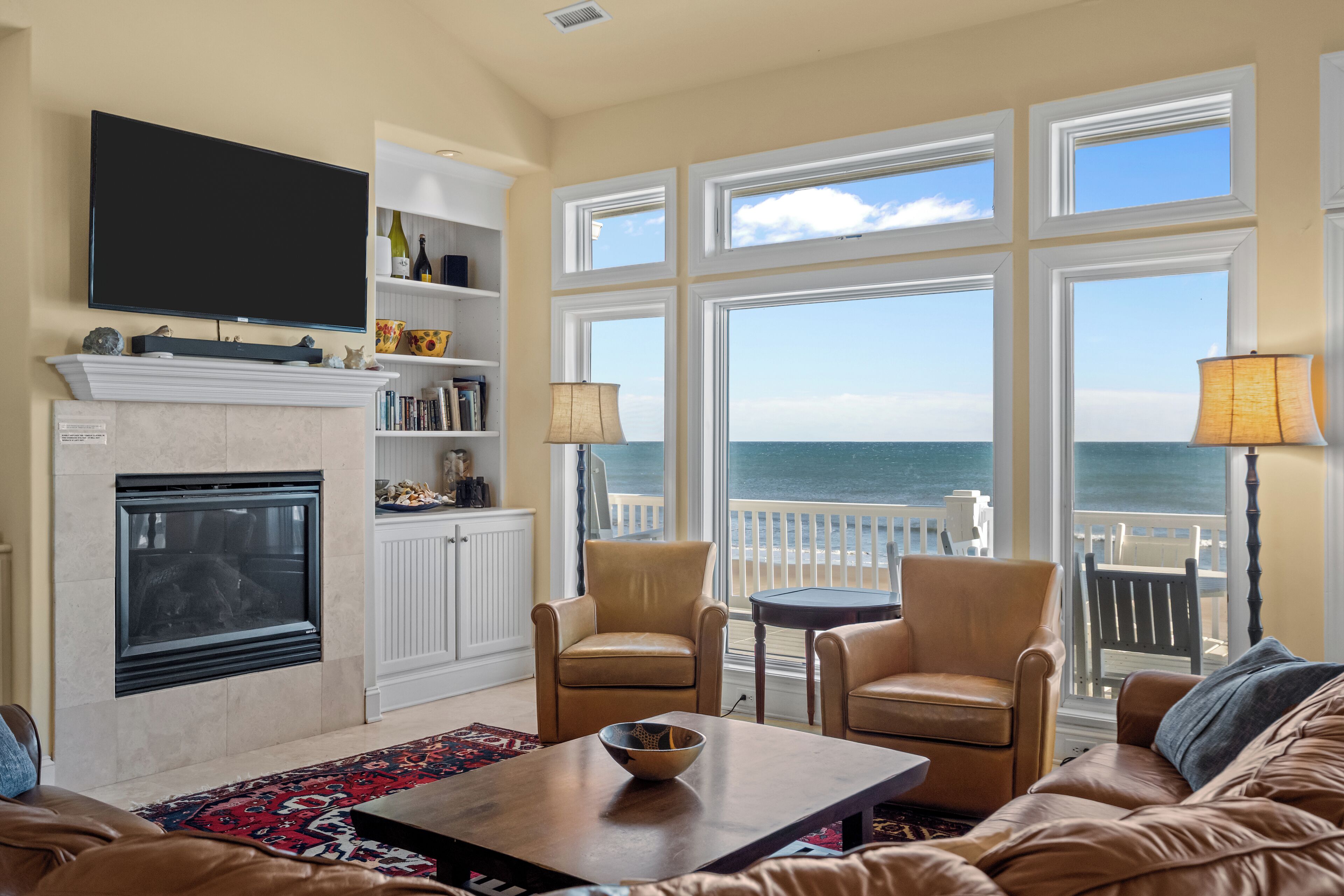 Smart TV, foosball, table tennis