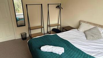 4 chambres, fer et planche Ă repasser, Wi-Fi gratuit, draps fournis