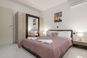 3 dormitorios, tabla de planchar con plancha, wifi y ropa de cama