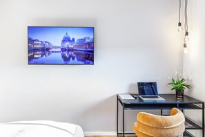 2 slaapkamers, een strijkplank/strijkijzer, wifi, beddengoed
