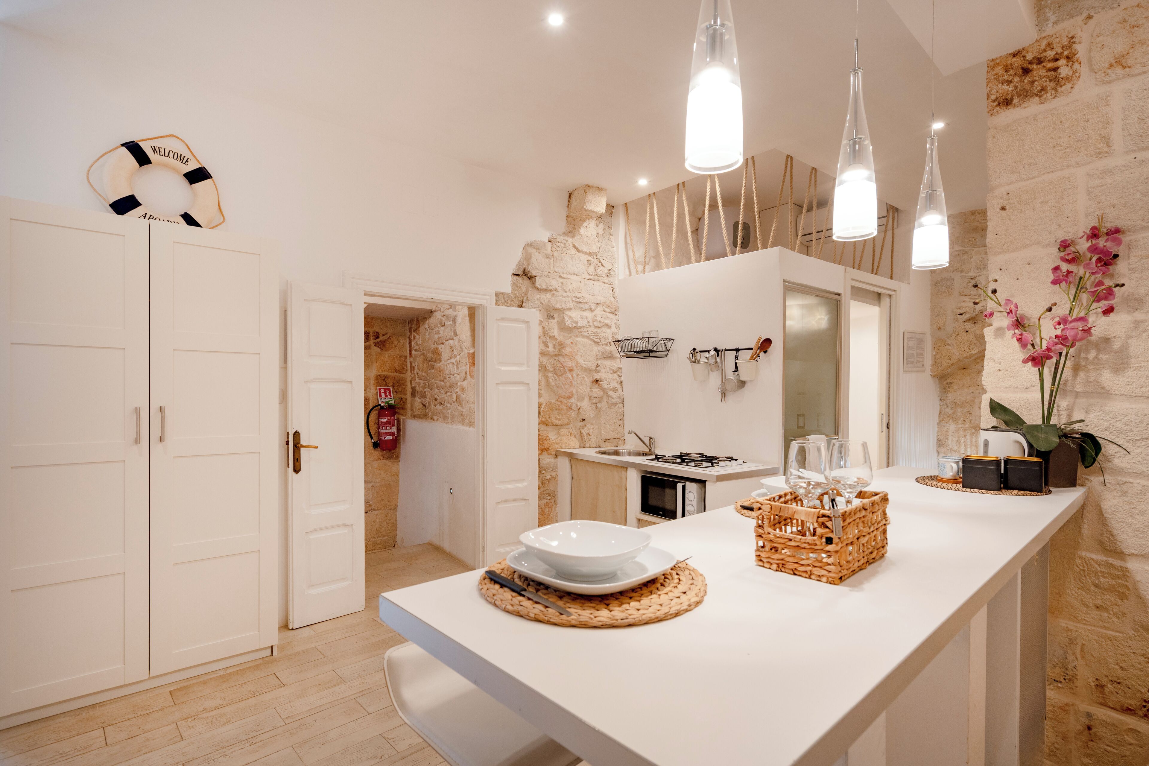 Appartement Supérieur, balcon, vue ville | Coin séjour