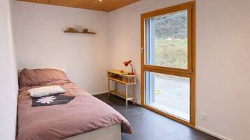 Fer et planche Ă repasser, Wi-Fi, draps fournis