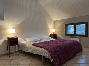 4 bedrooms, bed sheets - La Noria - Sun, sea and vineyards in the background (Saint-Raphaël)